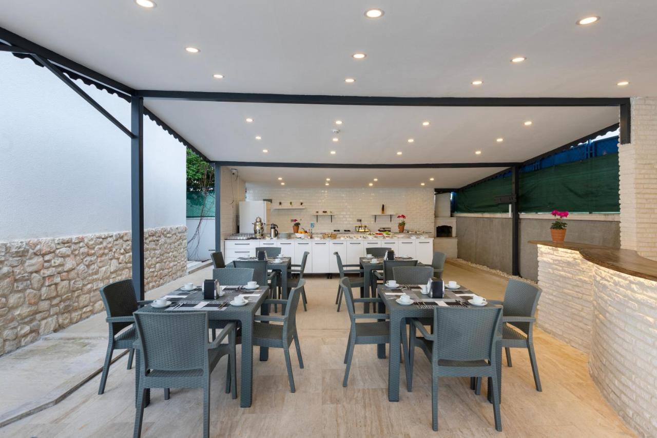 Perlo Hotel كمر المظهر الخارجي الصورة